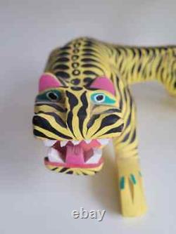 Vtg Large Pouncing Tiger Oaxacan Alebrije Carved Wood Sculpture Mexican Folk Art