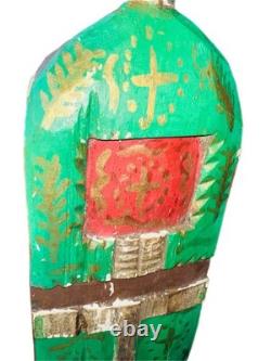 Wooden carvings and sculptures