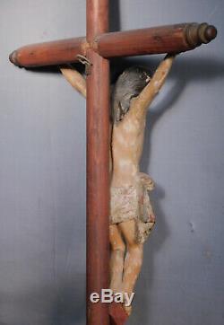 18ème Siècle Sculpté Polychrome Bois Santo Corpus Jésus-christ Crucifix Art Populaire