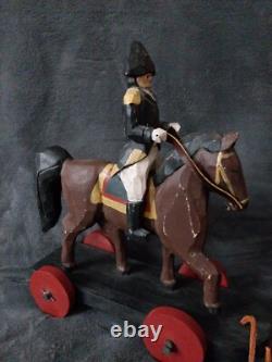 1980 LARRY KOOSED Art Populaire Sculpté à la Main Figure Napoleon Sur Roues Peinte Melo4567