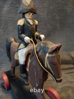 1980 LARRY KOOSED Art Populaire Sculpté à la Main Figure Napoleon Sur Roues Peinte Melo4567