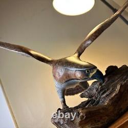 20 Sculptures d'Aigle en Bois Sculpté et Peint d'Art Populaire VTG sur Base de Bois Flotté