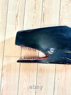 27 Baleines et poissons sculptés en bois de Nantucket - Sculpture d'art populaire - Annonce publicitaire - Boutique d'appâts commerciaux