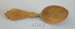 2 CUILLÈRES EN BOIS ANTIQUES NORVÉGIENNES SCULPTÉES EN ART POPULAIRE DE 7 1/2 ET 7 POUCES DE LONGUEUR