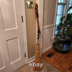 56 Balais en Maïs Faits Main avec Poignée en Bois Tordue Sculptée Art Populaire Rustique Primitif