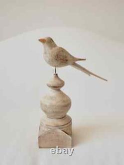 American Folk Art Hand Carved Wood Split Tail Bird Sur Wood Finial