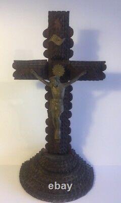 Ancien Bois Sculpté Tramp Art Crucifix Jésus Croix Folk Art