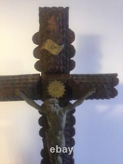 Ancien Bois Sculpté Tramp Art Crucifix Jésus Croix Folk Art