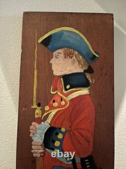 Ancien/ Vintage. Art Populaire Soldat de la Révolution Américaine, Sculpté en Bois Peint à la Main Arme/Épée