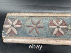 Ancienne planche à calandrer scandinave en bois sculpté – Art populaire