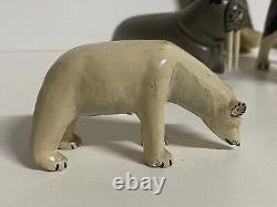 Ancienne poupée esquimaude de la côte Nord-Ouest Ensemble d'animaux sculpture en bois sculptée à la main art populaire