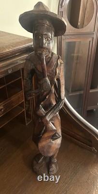 Ancienne statue haïtienne en bois sculptée à la main, rare, faucille à tabac, art populaire MCM 25