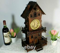 Antique Art Folklorique Français Fait À La Main Bois Sculpté Mantel Horloge Maison Rare