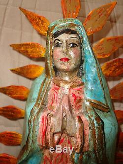 Antique / Vintage Folk Art Bois Sculpté Notre-dame De Guadalupe Statue