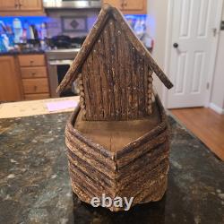 Arche de Noé antique en bois sculpté, art populaire en bois avec des animaux, vintage