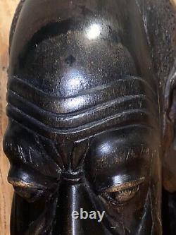 Art Folklorique Africain Authentique Petite Buste D'une Tête Sculptée À La Main Et Signée Par L'artiste