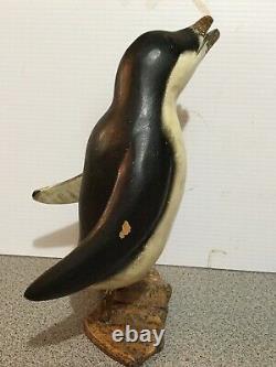 Art Populaire En Bois Antique Sculpté Et Peint Pingouin Primitif 10 1/2