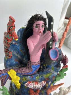 Art Populaire Mexicain : Sirène avec Saxophone Sculptée à la Main, Peinte et Signée