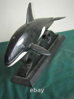 Art Populaire Sculpté À La Main Vintage En Bois Sculptureorca Whaleartist Signedas Trouvé