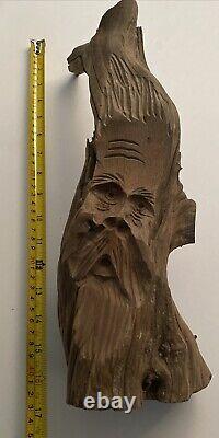 Art folklorique druidique en bois sculpté à la manière de Junior Cobb, bois flotté