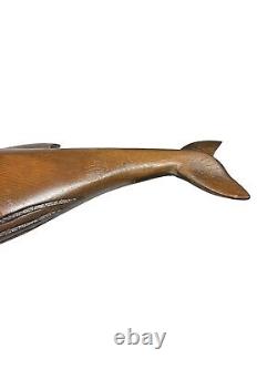 Art mural folklorique en bois sculpté de baleine sperm whale nautique vintage 30,5 cm