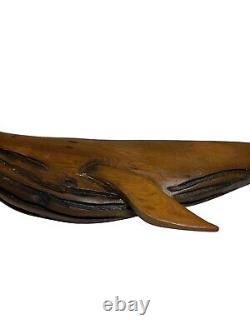 Art mural folklorique en bois sculpté de baleine sperm whale nautique vintage 30,5 cm