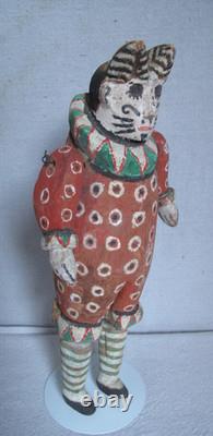 Art populaire ancien clown en bois sculpté et peint / chat avec bras et jambes articulés vers les années 1930
