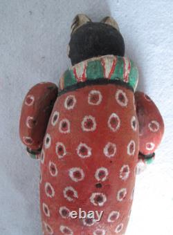 Art populaire ancien clown en bois sculpté et peint / chat avec bras et jambes articulés vers les années 1930