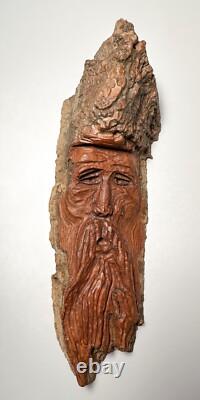 Art populaire en bois de bouleau sculpté à la main, esprit homme barbu expirant, signé et numéroté
