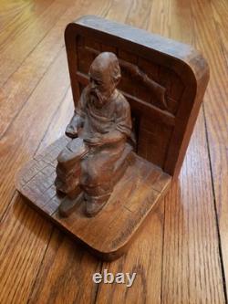Art populaire en bois rare, cordonnier sculpté à la main par André Bourgault, signé