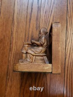 Art populaire en bois rare, cordonnier sculpté à la main par André Bourgault, signé