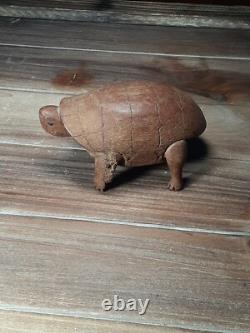 Art populaire en bois sculpté de tortue antique primitive, vintage des années 1800, époque de la guerre civile, 3,5 pouces