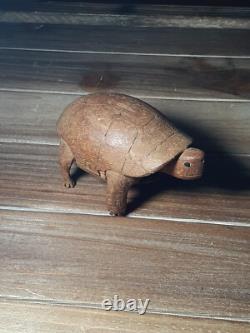 Art populaire en bois sculpté de tortue antique primitive, vintage des années 1800, époque de la guerre civile, 3,5 pouces