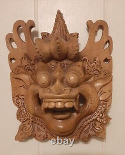 Art populaire indonésien : le démon Barong balinais en bois sculpté à la main