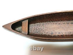 Art populaire primitif original ancien : canoë en bois sculpté amérindien avec patine