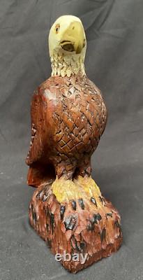 Art populaire vintage Aigle sculpté par un carver AR inconnu Bois sculpté 9 Americana 2 sur 3