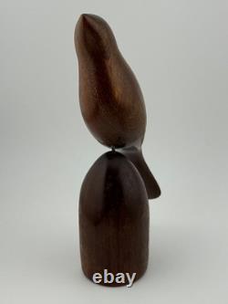 Art populaire vintage en noyer sculpté signé Evelyn E Yonkin