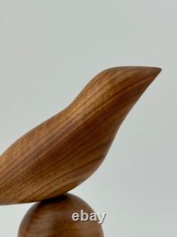 Art populaire vintage sculpté en bois de butternut signé Evelyn E Yonkin