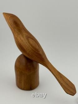 Art populaire vintage sculpté en bois de butternut signé Evelyn E Yonkin