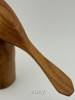Art populaire vintage sculpté en bois de butternut signé Evelyn E Yonkin