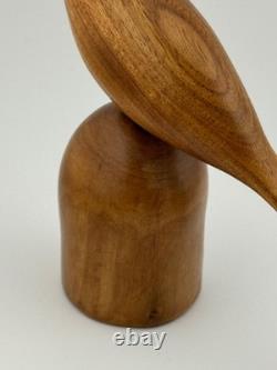 Art populaire vintage sculpté en bois de butternut signé Evelyn E Yonkin
