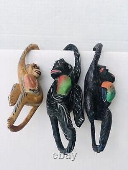 Artisanat populaire mexicain Alebrijes Singes suspendus en bois sculpté de Oaxaca Ensemble de 3