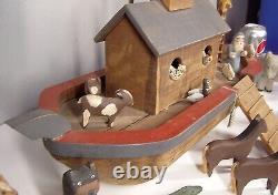 Artiste Vtg Sculpté ARCHE DE NOÉ Art Populaire Signé Ensemble avec 40 Animaux en Bois Grand 25