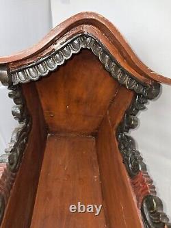 Berceau à bascule pour bébé en bois sculpté à la main antique vintage, peint à la main, art populaire rustique