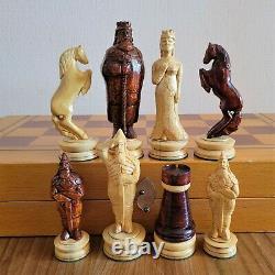 Big Soviet Folk Art Main Sculpté Jeu D'échecs En Bois Russie Vintage Urss Antique