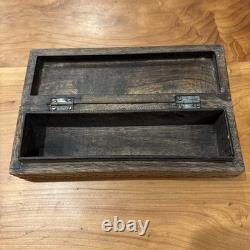 Boîte à tabac en bois sculpté scandinave antique vers 1800, art populaire norvégien