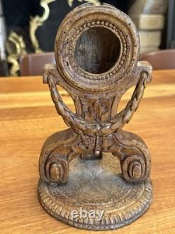 Boîte de montre sculptée en bois, art populaire du XVIIIe siècle