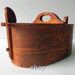 Boîte en bois cintré nordique en art populaire primitif antique sculpté Tine/Svepask 8