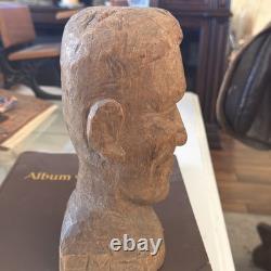 Buste sculpté d’art populaire ancien, signé MZ