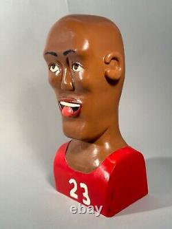 Buste sculpté en art populaire original de Michael Jordan